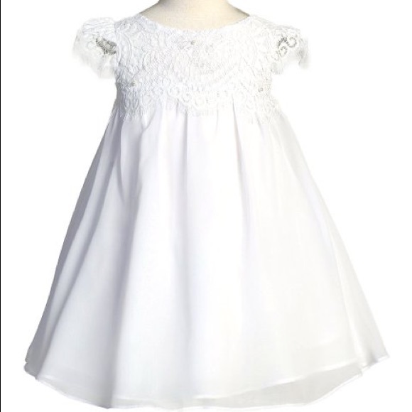 Other - 💫HP💫Chiffon Lace Accent Angel Sleeve Dress